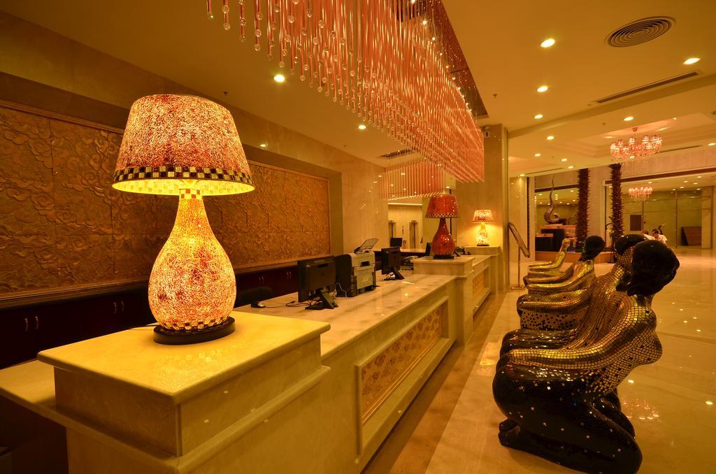 Huangma Holiday Hotel Хайкоу Экстерьер фото