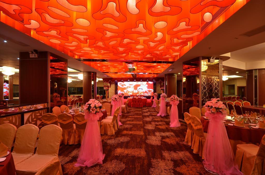 Huangma Holiday Hotel Хайкоу Экстерьер фото