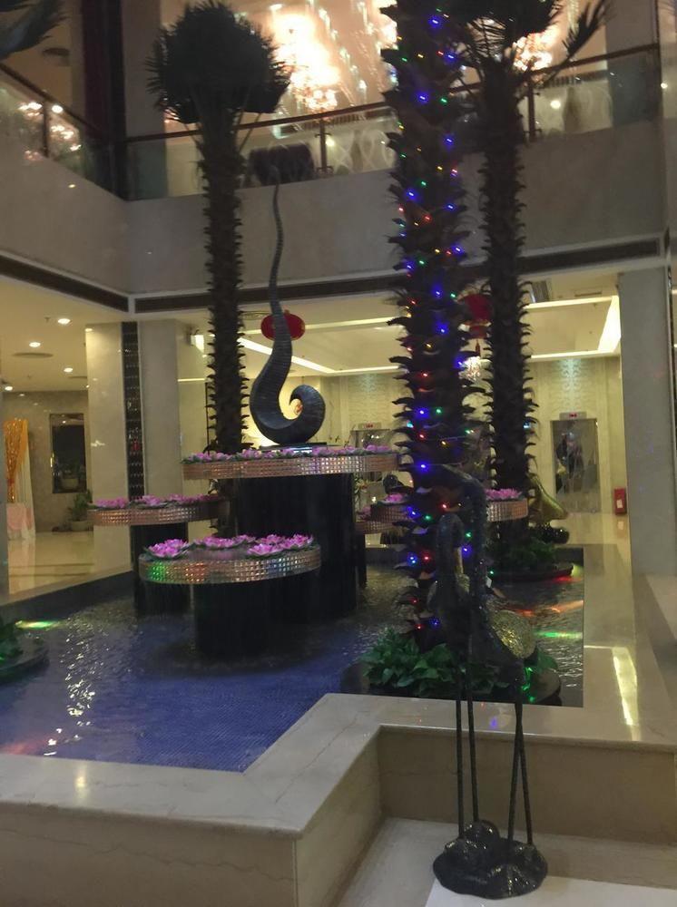 Huangma Holiday Hotel Хайкоу Экстерьер фото