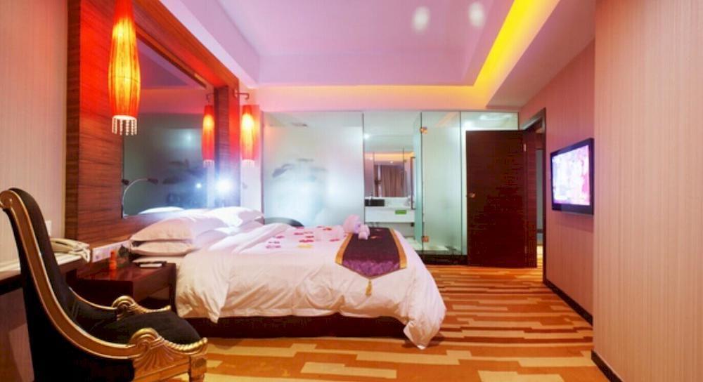 Huangma Holiday Hotel Хайкоу Экстерьер фото