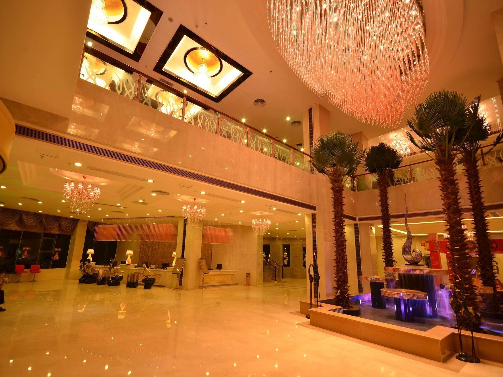 Huangma Holiday Hotel Хайкоу Интерьер фото