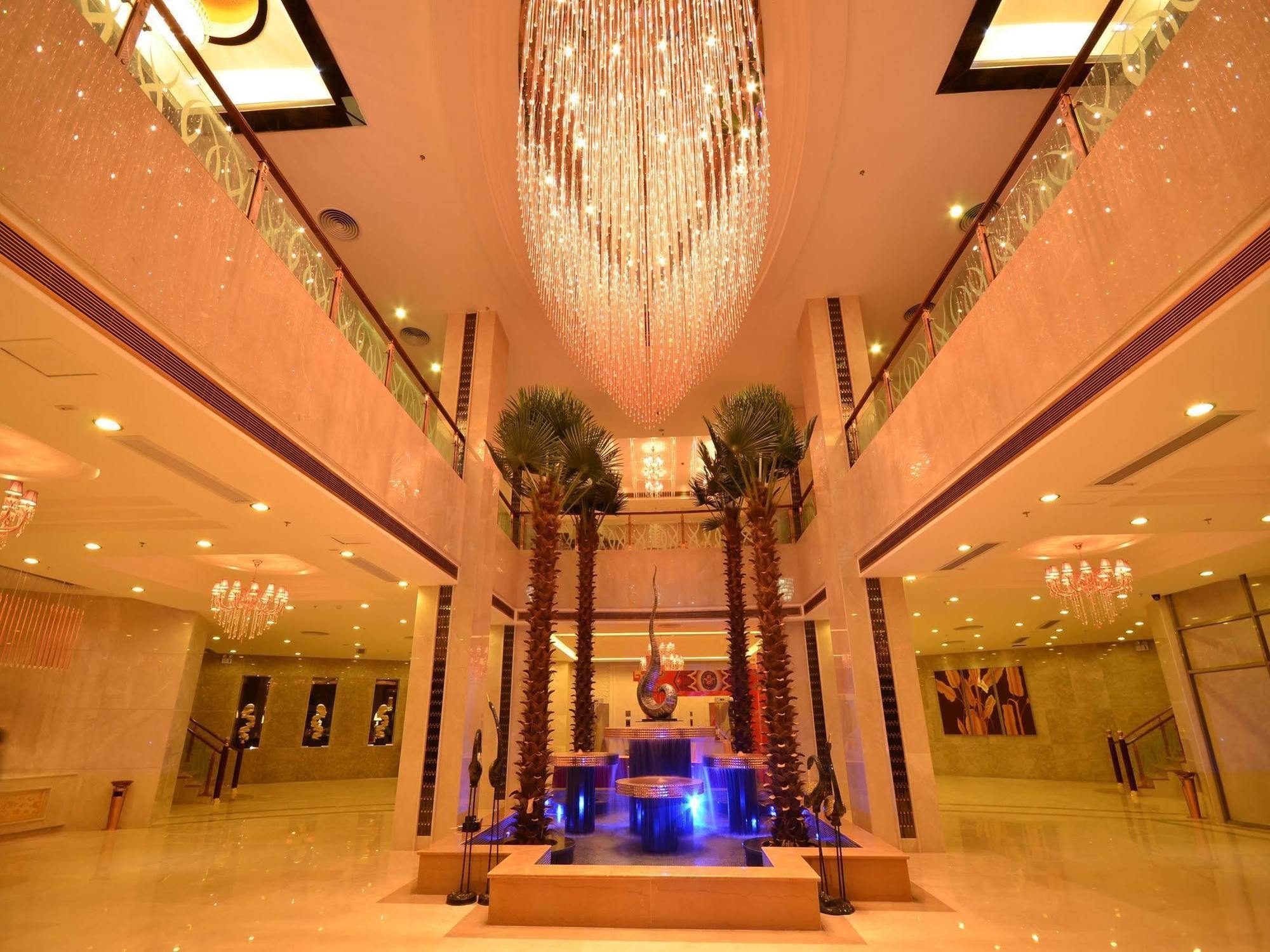 Huangma Holiday Hotel Хайкоу Экстерьер фото